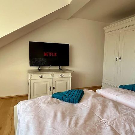 דירות פודבראדי Apartman Terasa U Kolonady מראה חיצוני תמונה